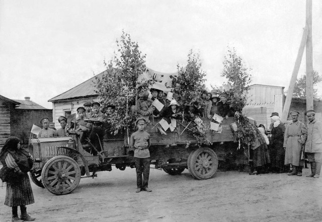 История России в фотографиях. Революция