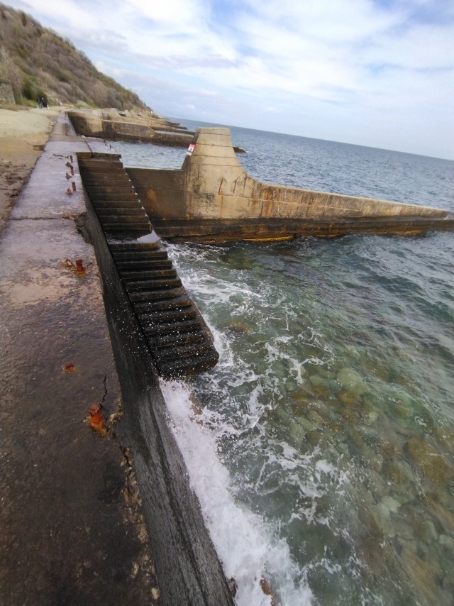 Заброшенный санаторий под Алуштой