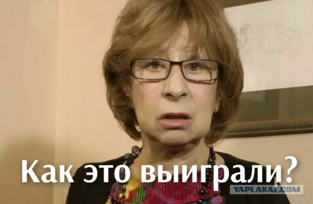 Сборная России по хоккею сыграла официальный матч в форме с надписью "СССР"