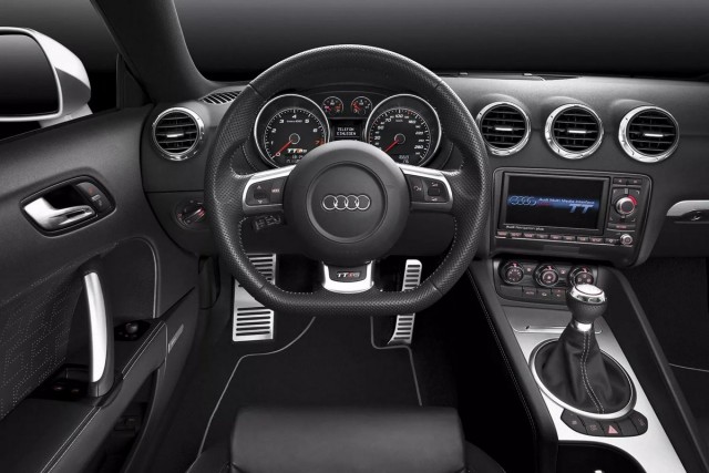Прости-прощай: какой мы запомним Audi TT