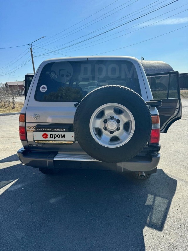 "Чем авто старше, тем дороже": В Ачинске продается Toyota Land Cruiser 80 1995 г.в. "всего" за 9,85 млн рублей