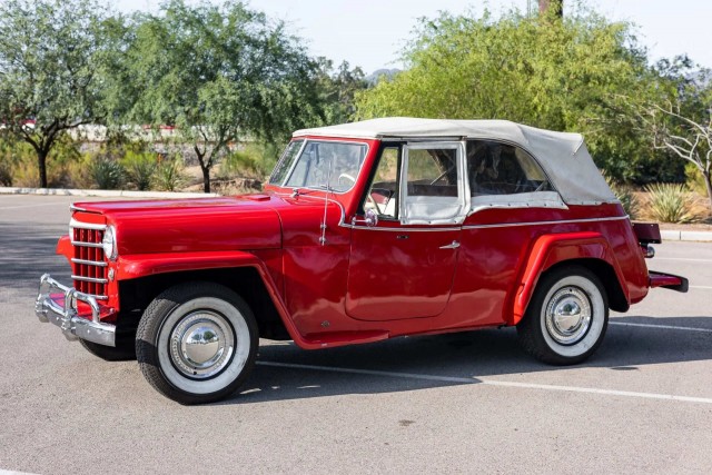 Willys Jeepster. Забавного автомобиля пост