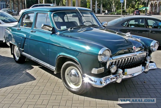 На американскую авто-выставку на 21-й Волге