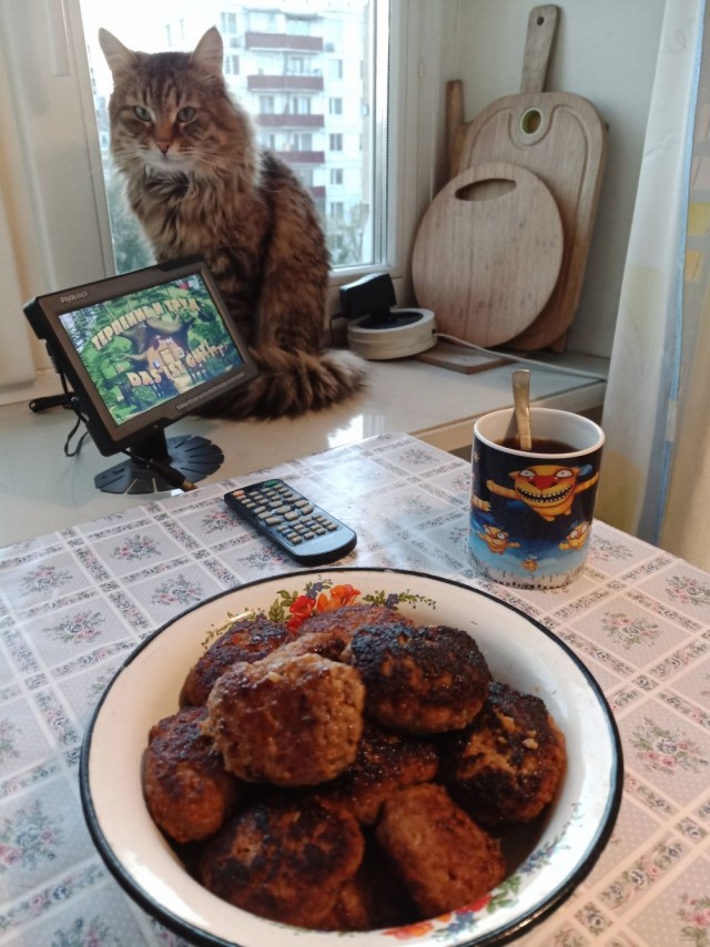 А из какой кружки вы пьете чай/кофе дома?