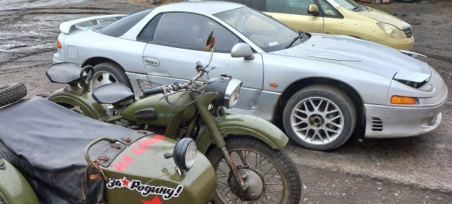 Икона стиля. Вспоминаем популярные авто со «слепыми» фарами
