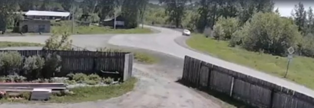 Вот как надо заезжать на СТО
