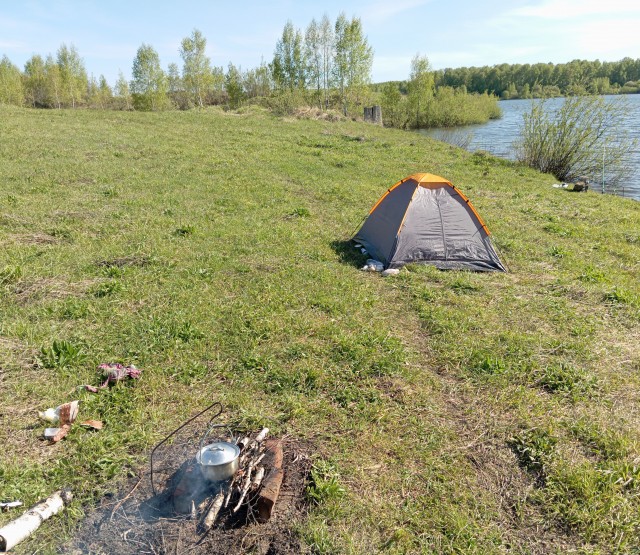 Просто всё лето живу на реке