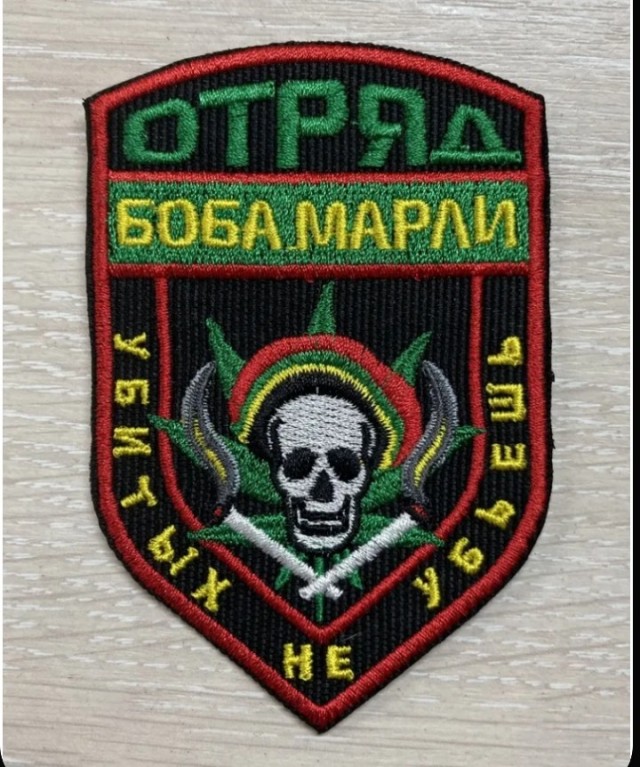 Хвастаюсь, у меня новый шеврон.