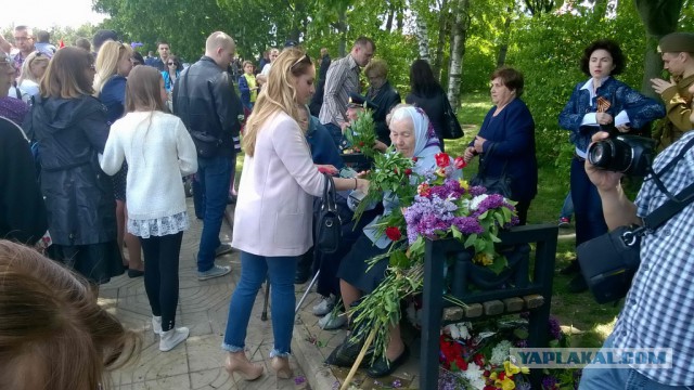 В Кишиневе танк Т-34 увезли с постамента