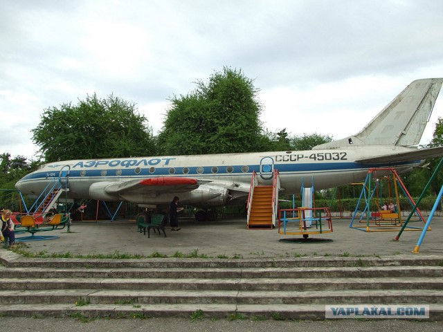 Дарите детям самолёты!