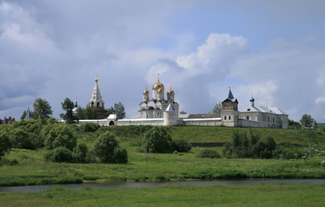 Кто и когда строил древние города?