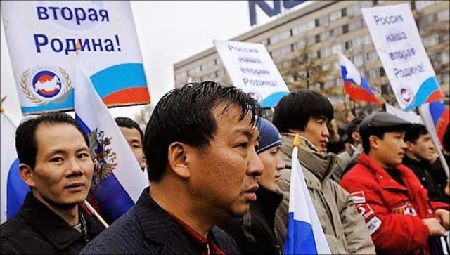 В Красноярске ОМОН бросили на подавление бунта мигрантов