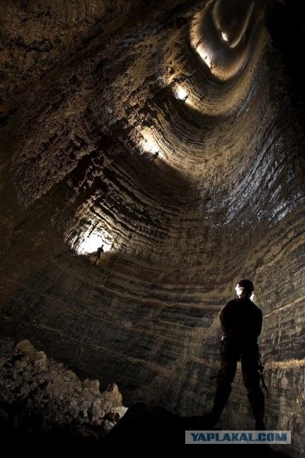 Самая глубокая пещера в мире