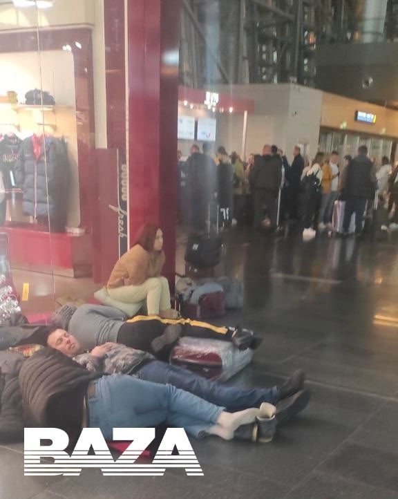 Около тысячи человек не могут вылететь из Внуково в Египет