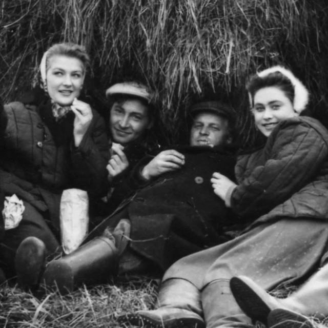 Подборка фотографий актеров, актрис и всем известных людей!