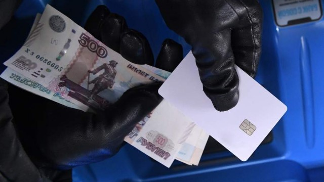 В России планируют ввести уголовную ответственность за продажу своих банковских карт