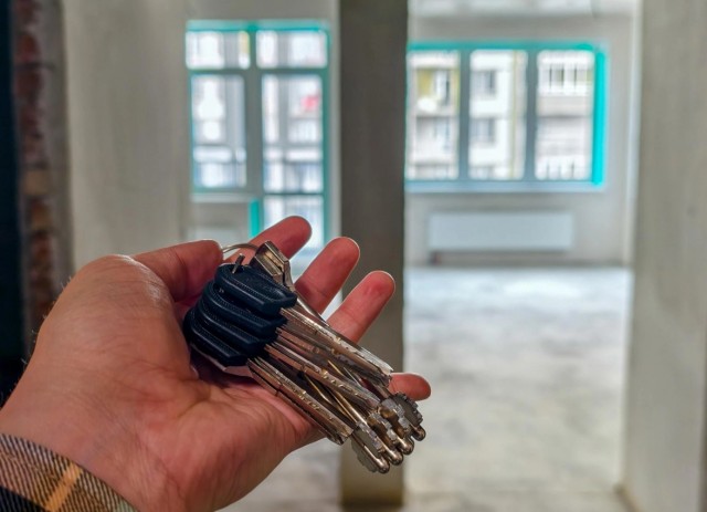 В Госдуме предлагают ввести самозапрет на продажу квартир и подтверждать сделки с жильем родственниками