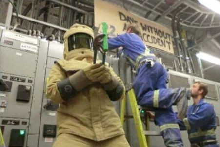 Кого они изображают?