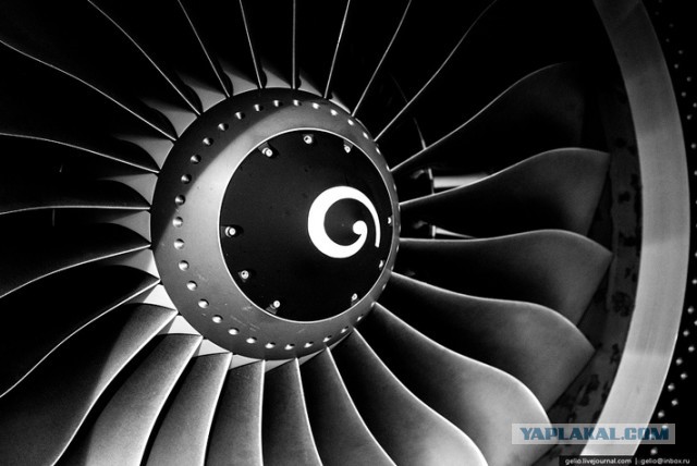 Производство самолетов Sukhoi Superjet 100