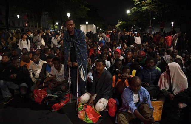 Полиция Франции разгромила лагерь беженцев в Париже