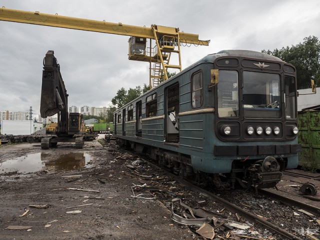 Как умирают вагоны московского метро