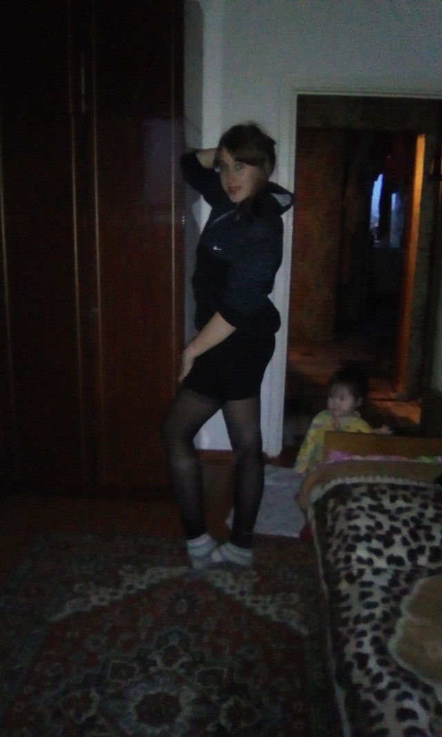 Дуры, хватит выёживаться перед фотиком