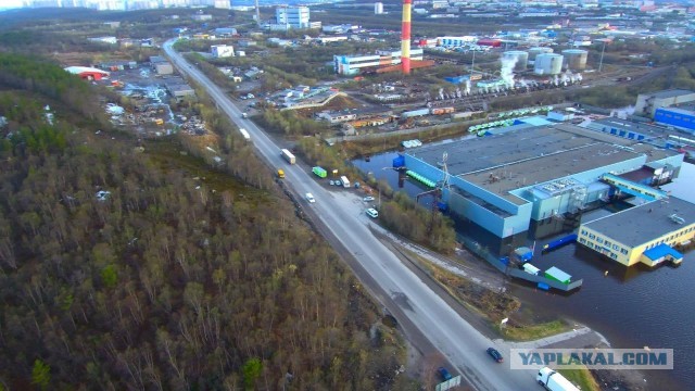 В Мурманской области половодье повредило железнодорожный мост - он разрушен