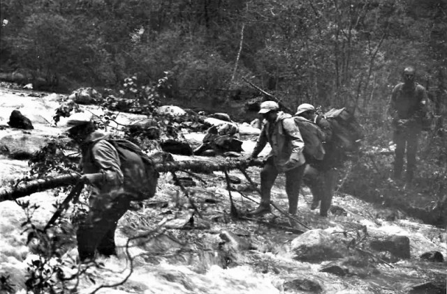 Турпоход мудаков 2. Когда горы прощают