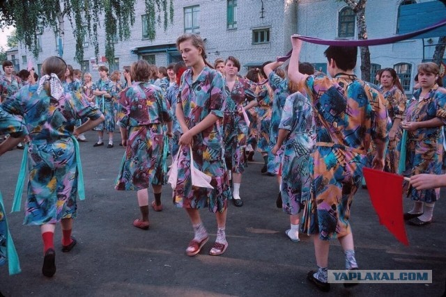 Девчата из 90-х и 2000-х 21.05.2025
