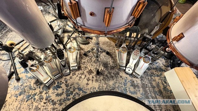 Как правильно удивляться барабанщику