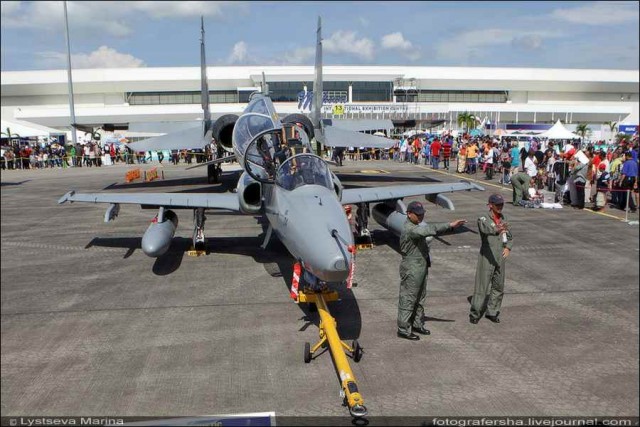 Авиационное шоу в Малайзии  ЛИМА-2011