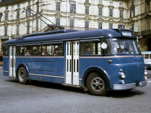 Игра на ЯПе: Угадай АВТО-9