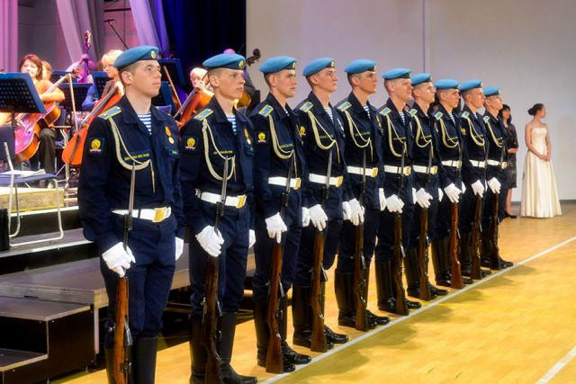 Бал воинской славы в пансионе Воспитанниц Минобороны России