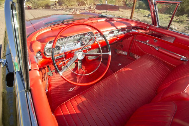 Cadillac Eldorado, немного классики