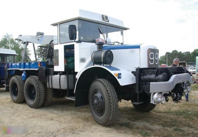 Игра на ЯПе: Угадай АВТО-5