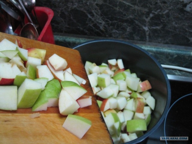 Говяжьи ребра, тушеные с яблоками!