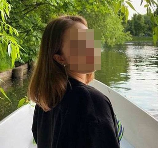 В Москве 16-летняя девочка едва не погибла после того как ее сбил мужчина на электросамокате
