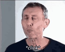 Видео наверное немножко ускоренно, но это электроэрозионная резка металла