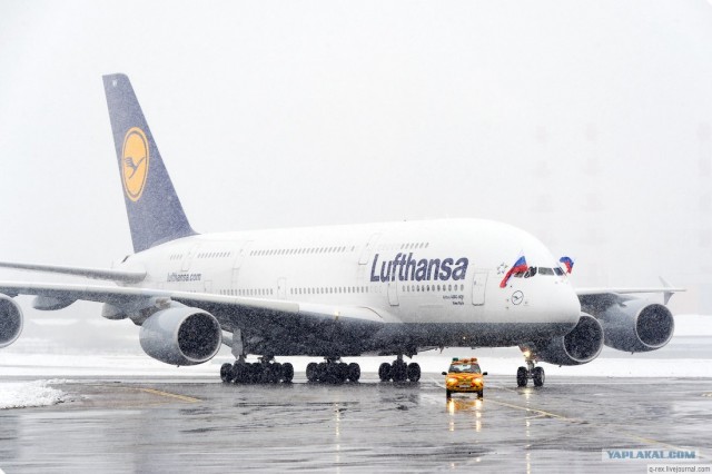 Airbus A380 снаружи и внутри