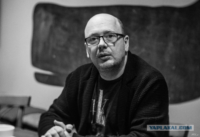 Умер Слава Сэ...