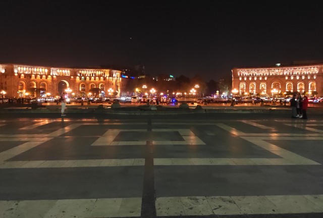 Митинг в Ереване: "Прощай немытая Россия"