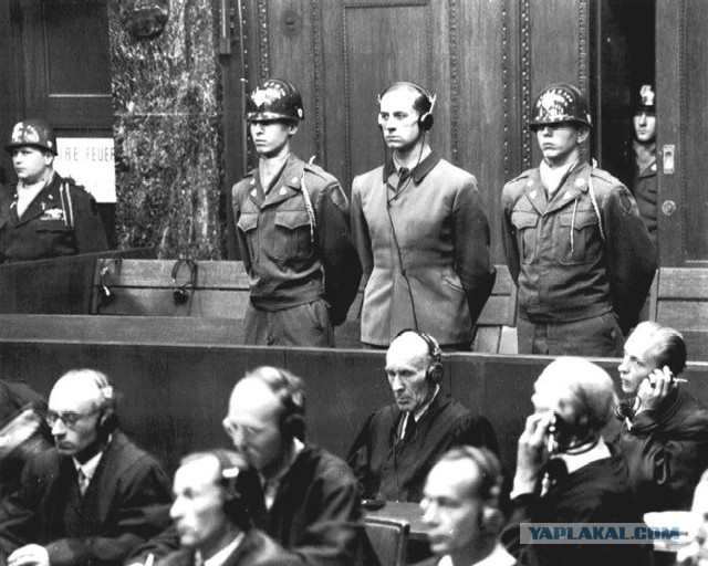 Академик РАН заявил о загубленном иммунитете привитого от коронавируса Жириновского