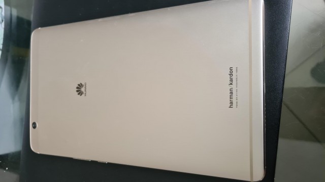 [МСК] Продам планшет Huawei MediaPad M3