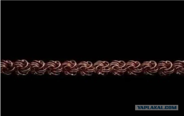 В древнем пласте угля найдена цепочка из чистого золота возрастом 400 тысяч лет