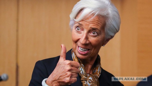 МВФ отказался предоставить экстренную помощь Украине