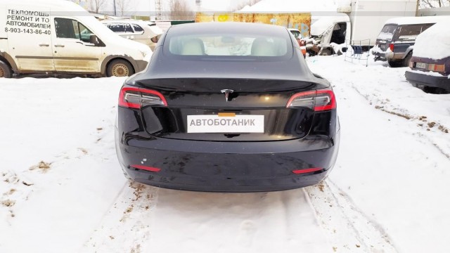 Теслы с огоньком