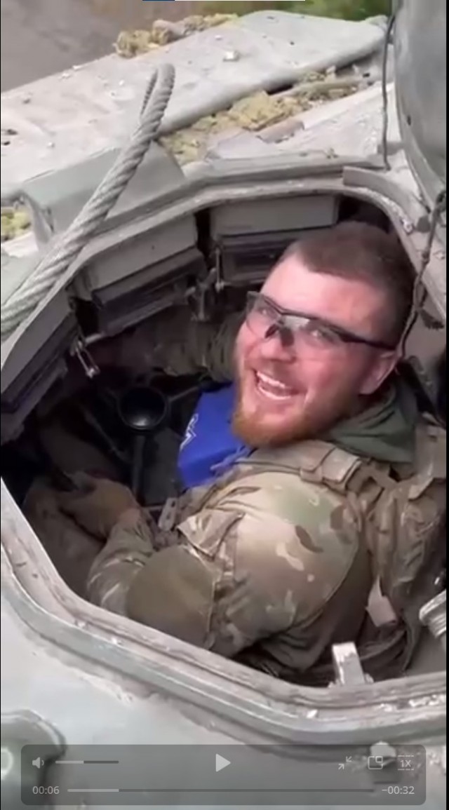 Кадры захвата гражданской машины украинскими диверсантами в Белгородской области