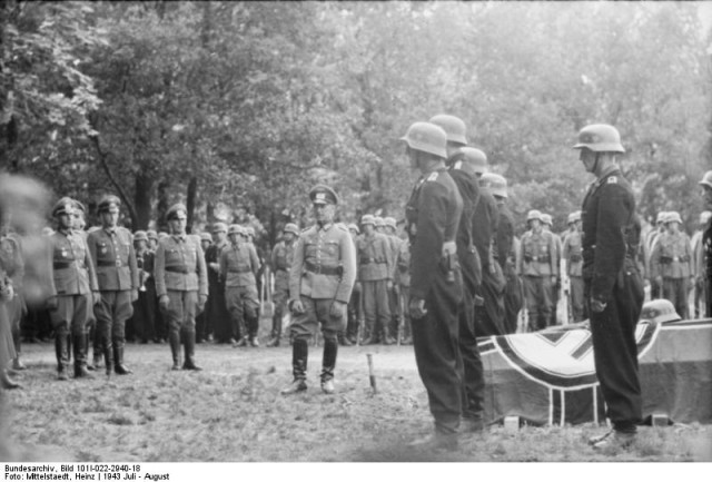 1943 год в фотографиях