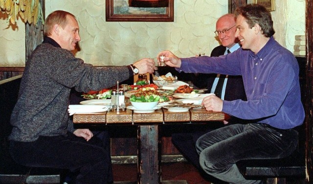 Путин заступился за сотрудников Сбера, которые попали под сокращение из-за ИИ