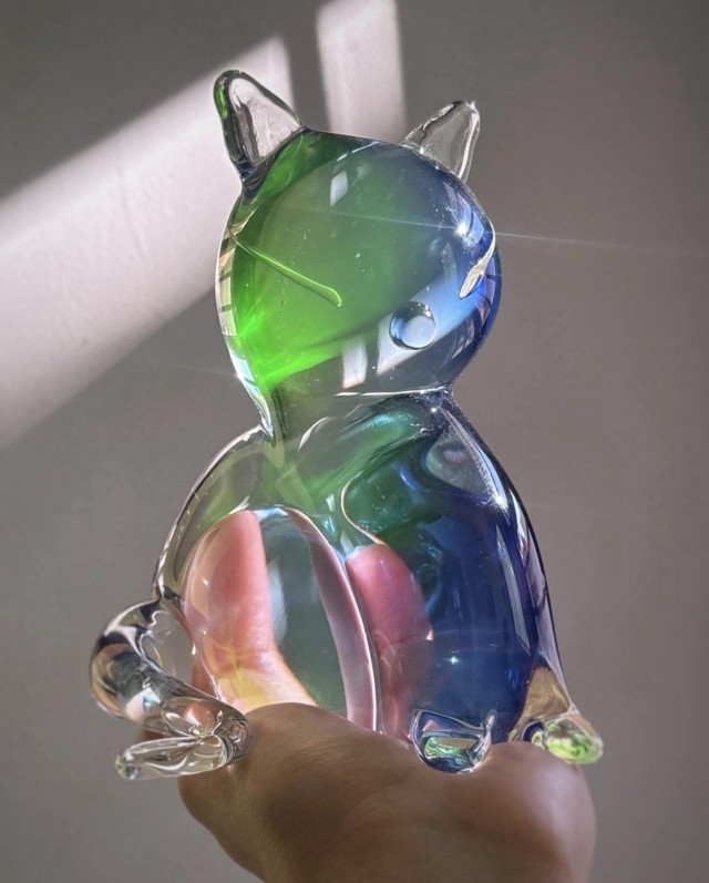 Стеклянная фигурка кошки